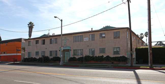 Leland Courts in Los Angeles, CA - Building Photo - Building Photo