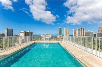 419 Keoniana St in Honolulu, HI - Building Photo - Building Photo