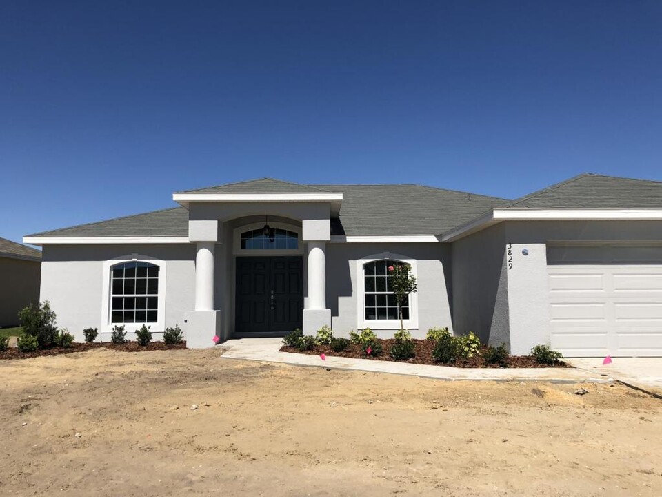 3829 Fieldstone Cir in Winter Haven, FL - Building Photo