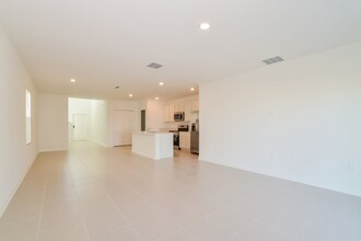 4005 Old Ml Rd in Haines City, FL - Building Photo - Building Photo