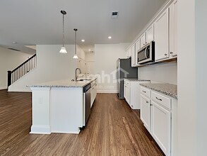 306 Bering Ln in Summerville, SC - Building Photo - Building Photo
