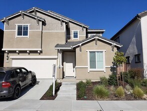 5542 Kennedy Pl in Cotati, CA - Building Photo - Building Photo