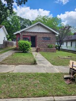 2117 S Maple St in Little Rock, AR - Building Photo
