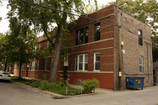 1946 W Bradley Pl in Chicago, IL - Foto de edificio - Building Photo
