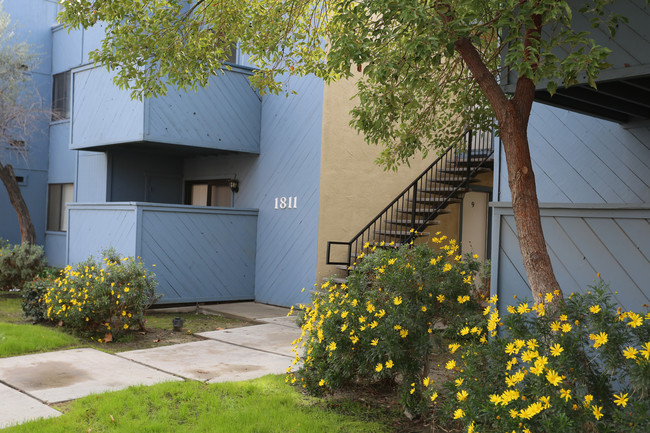 Seagull Apartments in Bakersfield, CA - Foto de edificio - Building Photo