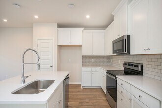 5342 Bellflower Hls in Nashville, TN - Building Photo - Building Photo