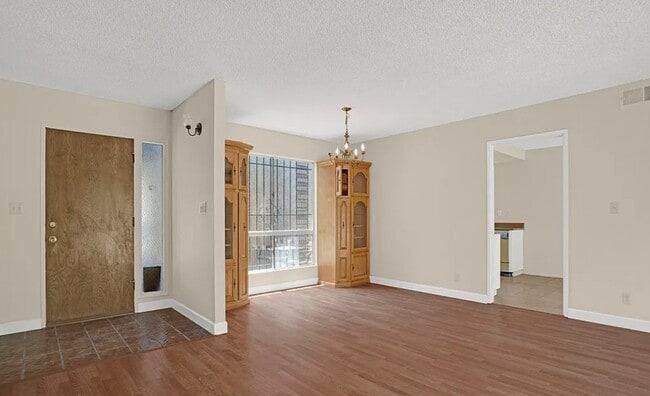 11401 Sunburst St in Los Angeles, CA - Building Photo - Building Photo