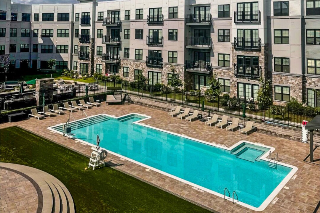 Carraway in West Harrison, NY - Foto de edificio