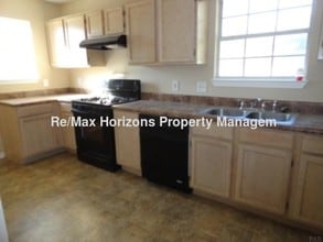 8878 Shoal Creek Ct in Pensacola, FL - Building Photo - Building Photo