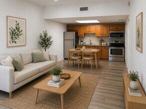 7178 Southgate Blvd in Tamarac, FL - Building Photo - Building Photo