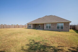 1013 Estes Dr in Pea Ridge, AR - Building Photo - Building Photo