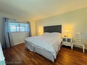 5131 W Oakland Park Blvd in Lauderdale Lakes, FL - Building Photo - Building Photo