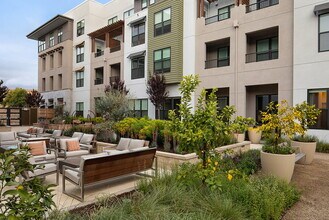 ARLO Mountain View in Mountain View, CA - Building Photo - Building Photo
