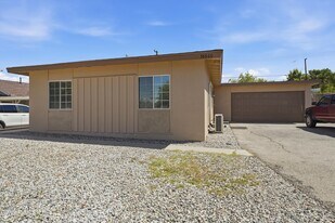 38860 Deer Run Rd in Palmdale, CA - Building Photo