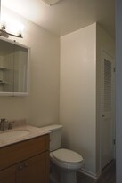 47-261 Hui Iwa St in Kaneohe, HI - Building Photo