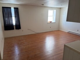 130 Carlisle St in Hanover, PA - Building Photo