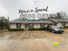 257 Lindberg St in Crestview, FL - Building Photo