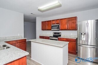 3703 Avalon Lake Dr SW in Madison, AL - Building Photo - Building Photo