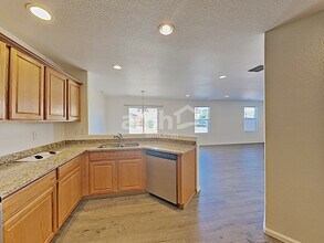 816 Ponderosa Ln in Lochbuie, CO - Building Photo - Building Photo