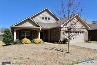 408 Bay Tree Ln SW in Huntsville, AL - Building Photo - Building Photo