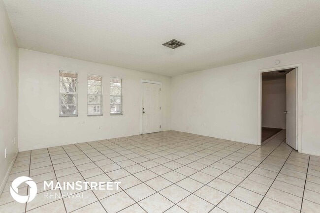 865 S Lake Rd in Titusville, FL - Foto de edificio - Building Photo