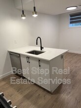 12311-12119 119 Ave NW in Edmonton, AB - Building Photo - Building Photo