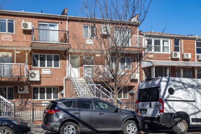 22 Bay 26th St in Brooklyn, NY - Building Photo - Building Photo