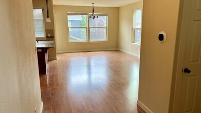 3703 NW 122nd St in Vancouver, WA - Foto de edificio - Building Photo