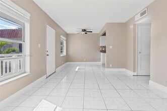 1333 S Dixie Hwy in Deerfield Beach, FL - Building Photo - Building Photo