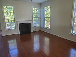 42714 Ogilvie Square in Broadlands, VA - Building Photo - Building Photo