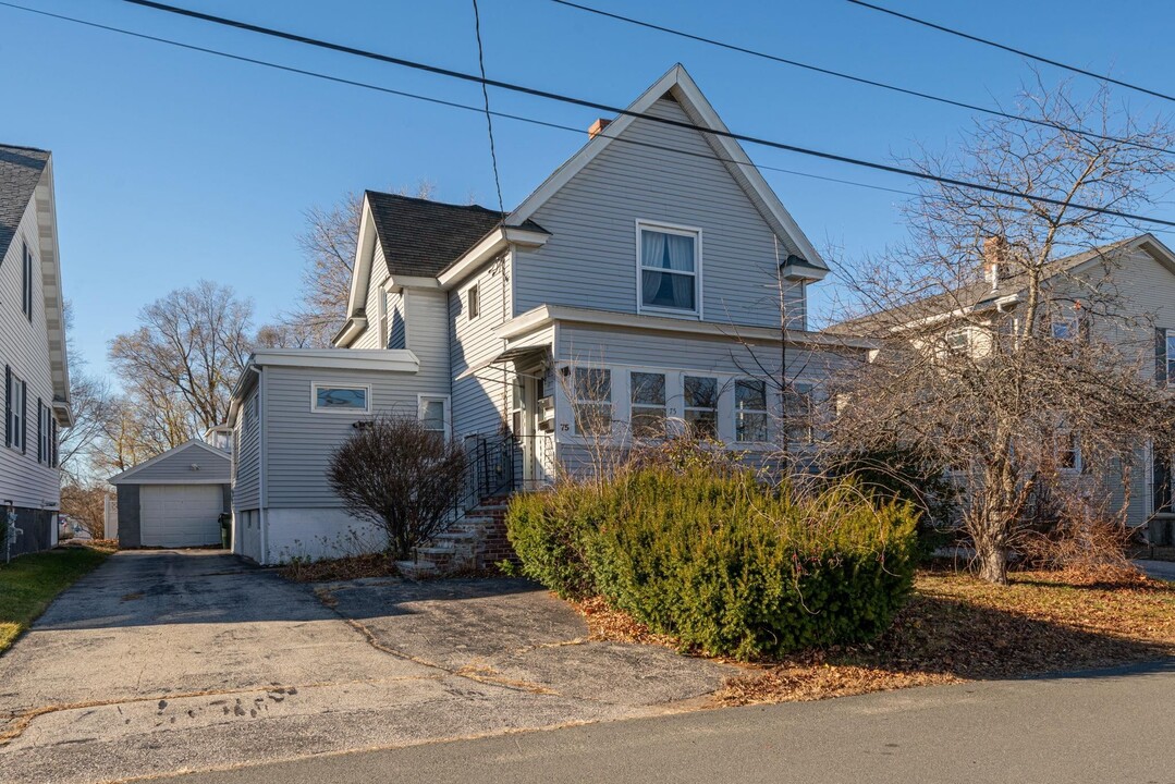 75 Kearsarge St in Manchester, NH - Building Photo