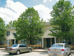 Franklins Crossing in Hilliard, OH - Foto de edificio - Building Photo