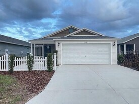 5541 Goodman Ct in the Villages, FL - Building Photo