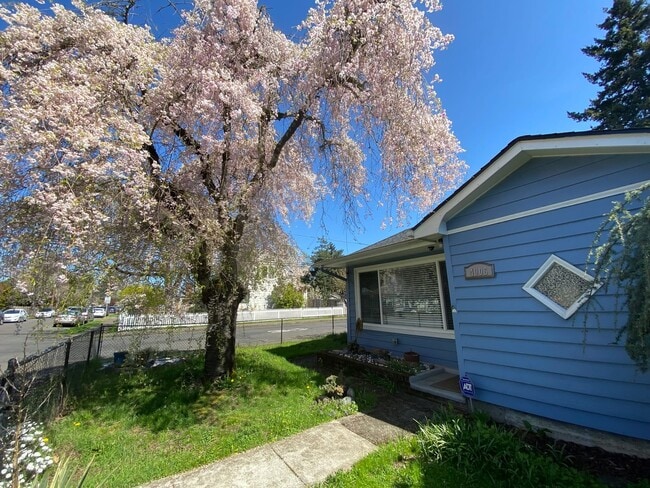 property at 4006 SE 74th Ave