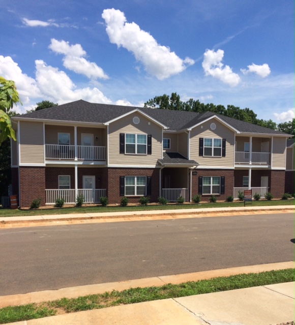 Creekwood Village Townhomes and Apartments in Bowling Green, KY - Foto de edificio