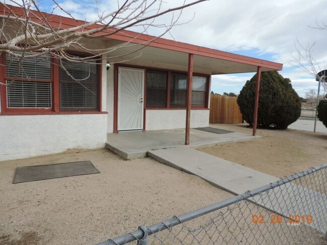 409 S Richmond Rd in Ridgecrest, CA - Building Photo - Building Photo