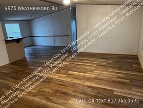 4975 Weatherford Rd in Midlothian, TX - Building Photo - Building Photo