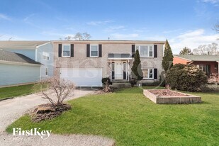 612 Bonner Rd in Wauconda, IL - Building Photo