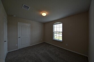 3302 McDonough Way in Katy, TX - Foto de edificio - Building Photo