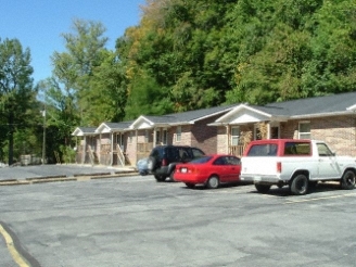 Deaton Apartments in Erwin, TN - Building Photo - Building Photo