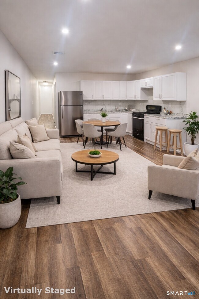 1415 Stratford Ave in Bridgeport, CT - Building Photo - Building Photo