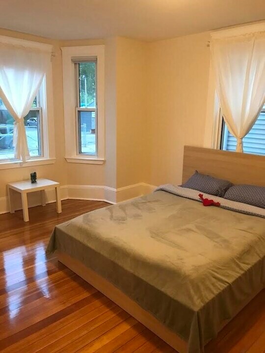 254 Amory St in Boston, MA - Building Photo