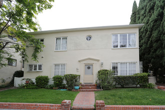 155 S Rexford Dr in Beverly Hills, CA - Building Photo - Building Photo