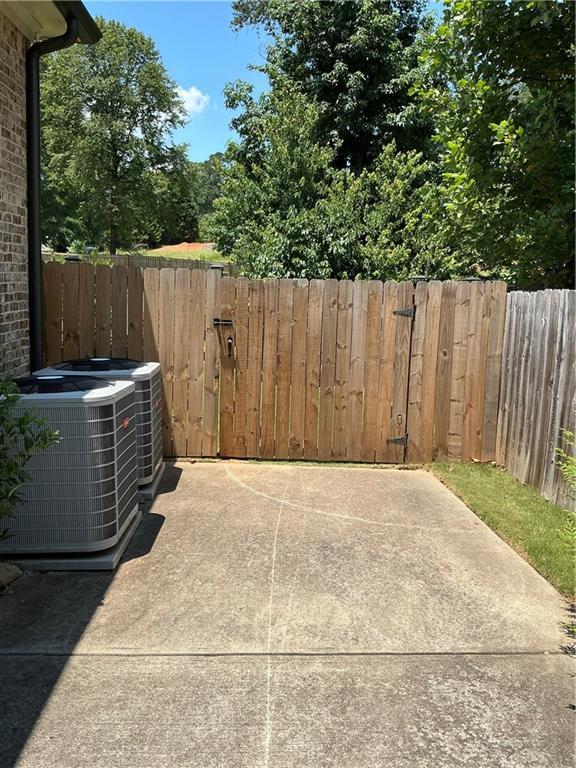 2446 Shadburn Ferry Dr in Buford, GA - Building Photo - Building Photo
