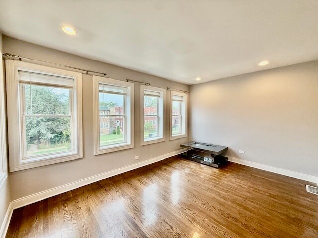 1621 N McVicker Ave in Chicago, IL - Building Photo - Building Photo