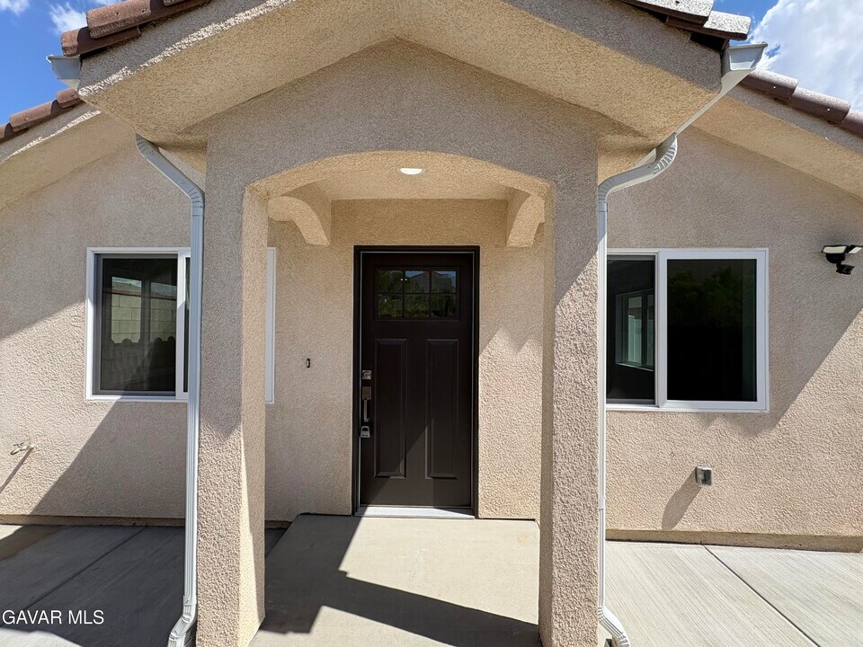 3767 Noll Dr in Palmdale, CA - Building Photo