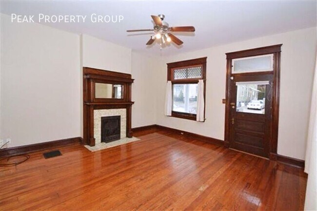 2369 Flora St in Cincinnati, OH - Building Photo - Building Photo