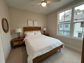 1331 Breezy St SE in Atlanta, GA - Building Photo - Building Photo