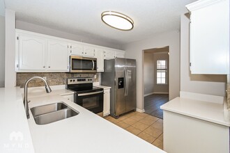 8313 Regal Bend Dr in Olive Branch, MS - Building Photo - Building Photo