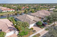 14670 Ferrara Ct in Bonita Springs, FL - Foto de edificio - Building Photo